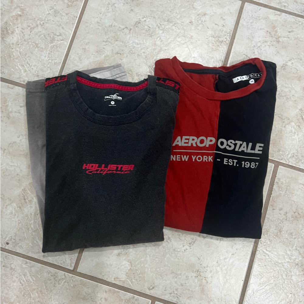 Two M men’s shirt Hollister/Aeropostale